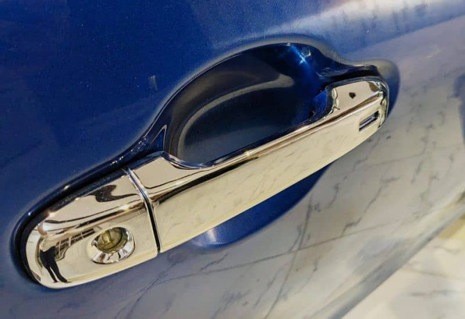 toyota-aqua-g-push-model-201517-big-8