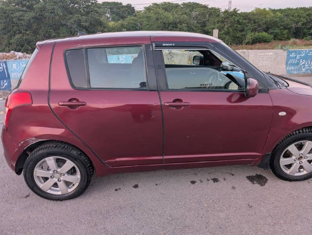 suzuki-swift-2010-big-2