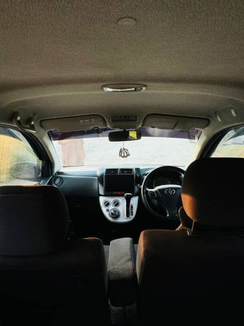 daihatsu-mira-2012-big-6