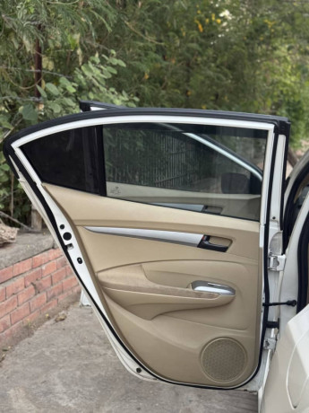 honda-city-13-manual-new-rim-tire-is-installed-only-25km-drive-big-9