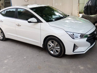 hyundai-elantra
