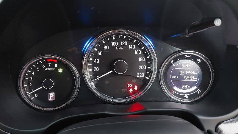 honda-city-aspire-15-cvt-full-option-2223-big-11