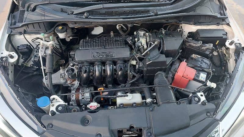 honda-city-aspire-15-cvt-full-option-2223-big-9