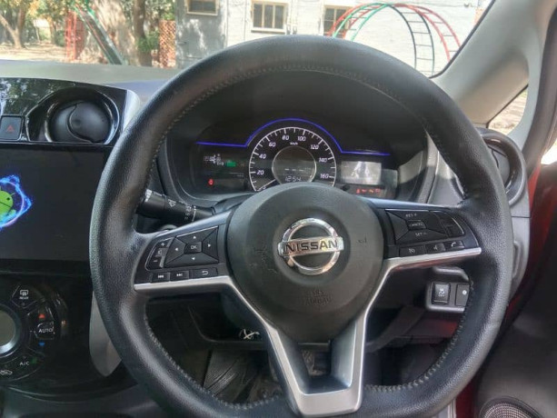 nissan-note-e-power-2016-big-11