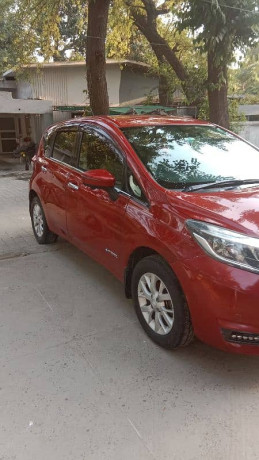 nissan-note-e-power-2016-big-16