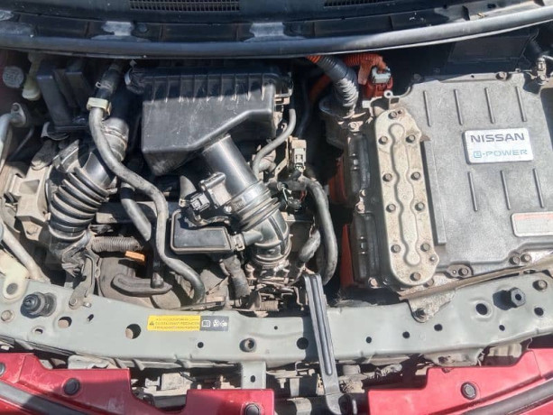 nissan-note-e-power-2016-big-8