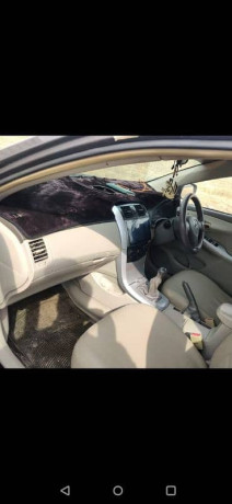 toyota-corolla-gli-0809-big-2
