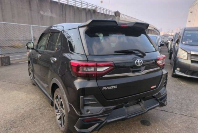toyota-raize-z-package-big-3