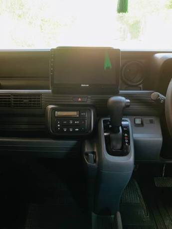 honda-n-van-2024-big-18