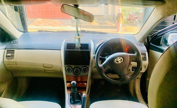 toyota-corolla-xli-2012-big-8
