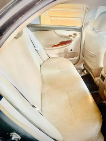 toyota-corolla-xli-2012-big-10