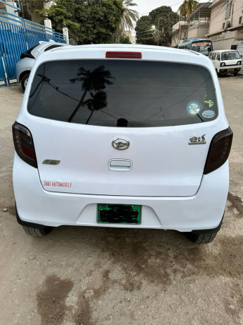 daihatsu-mira-2013-big-8