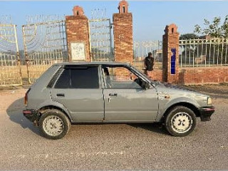 daihatsu-charade