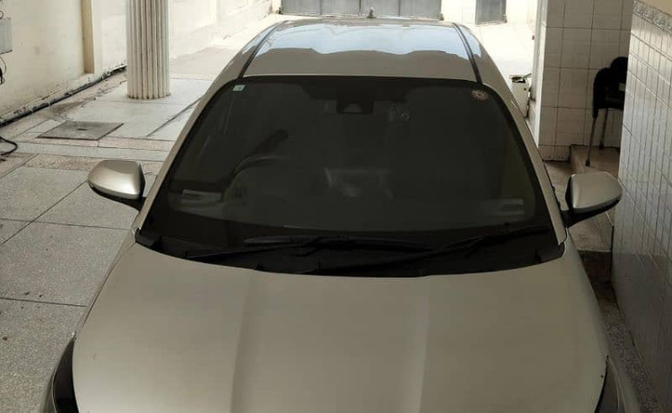 toyota-yaris-2025-big-2