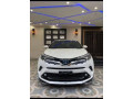 toyota-c-hr-2017-small-0