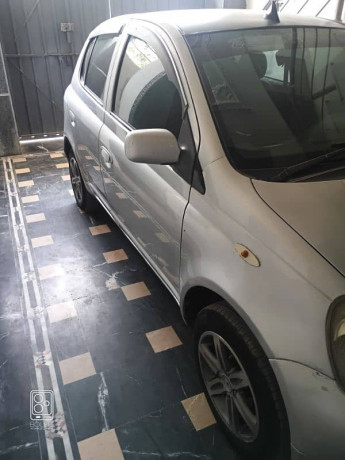 toyota-vitz-2006-big-1