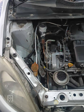 toyota-vitz-2006-big-2