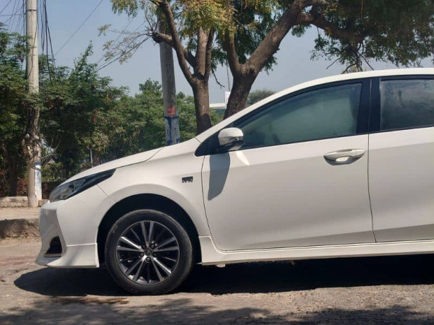 toyota-corolla-altis-2022-big-10