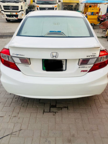 honda-civic-vti-oriel-prosmatec-18i-vtec-big-2