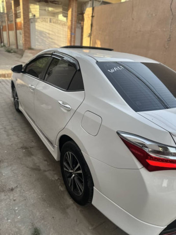 toyota-altis-16-special-addition-sunroof-big-3