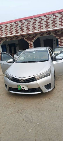 toyota-corolla-gli-2017-total-jeneioun-big-10