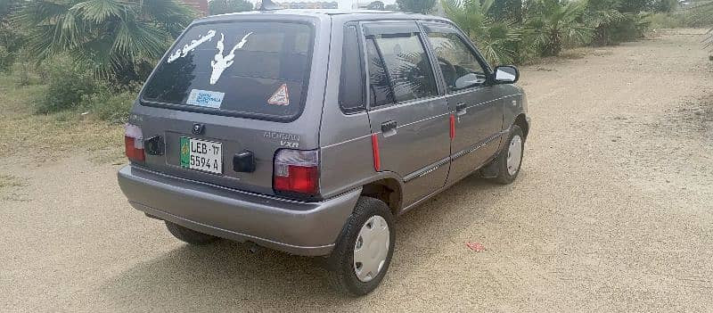 suzuki-mehran-vxr-2017-big-5