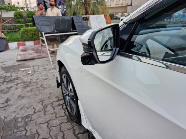 honda-civic-turbo-15-2019-big-6