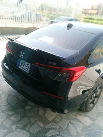 honda-civic-rs-2025-big-11