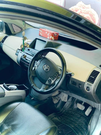 toyota-prius-200713-big-0