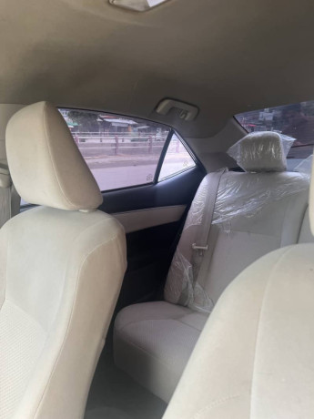 toyota-corolla-altis-2014-big-6