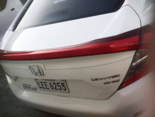 honda-civic-vti-oriel-2019-big-4