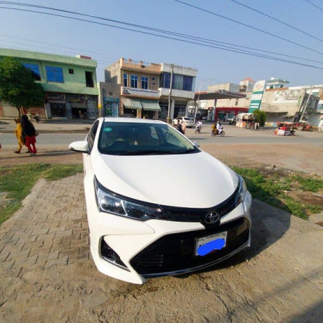 toyota-corolla-altis-2022-big-0