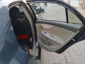 toyota-corolla-gli-2010-small-12