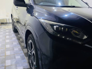 honda-vezel-z-1618