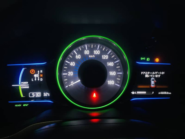 honda-vezel-z-1618-big-15