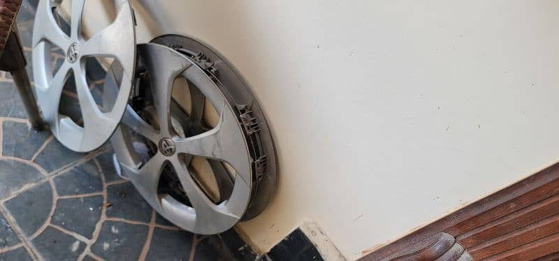 toyota-prius-2012-import-16-big-1
