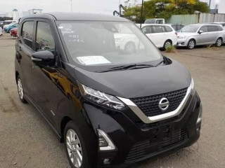nissan-dayz-highway-star-s-hybrid