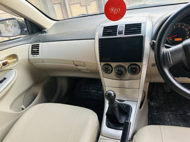 toyota-gli-2011-lush-condition-big-2