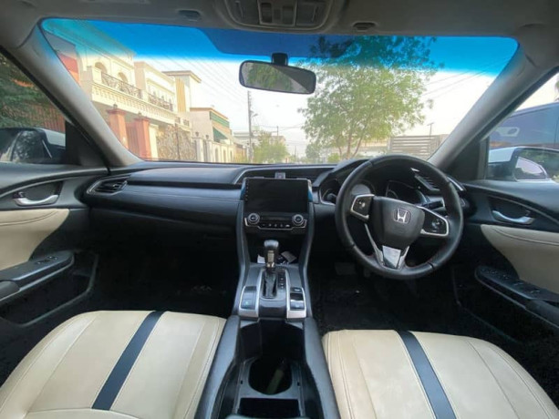 honda-civic-oriel-18-big-4