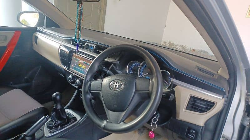 toyota-corolla-gli-2016-big-8
