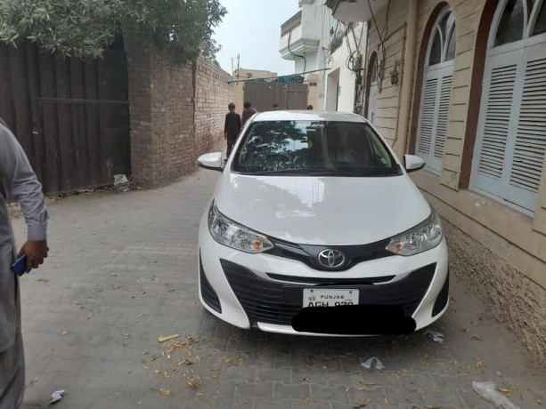 toyota-yaris-gli-2021-big-1