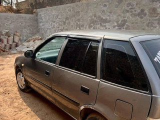 suzuki-cultus-2010