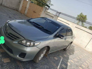 toyota-corolla-gli-2014