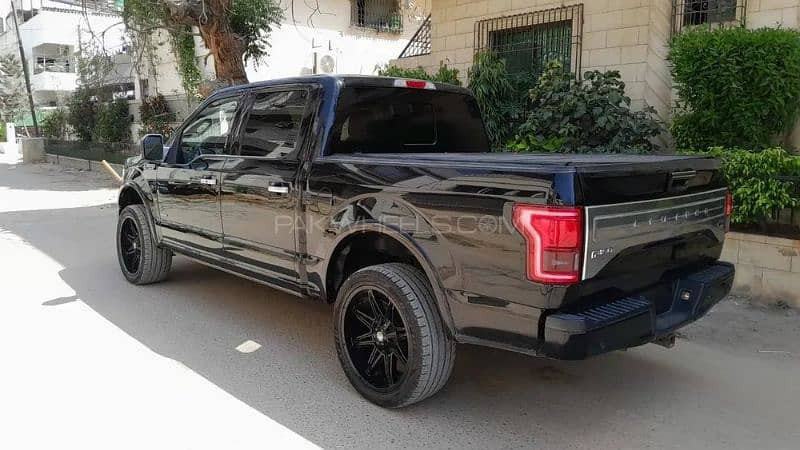 ford-raptor-f150-limited-edition-model-2017-big-5