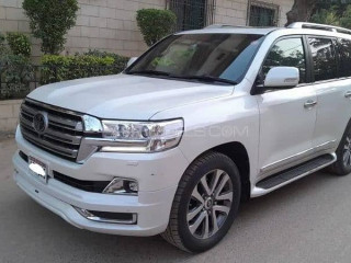 toyota-land-cruiser-zx-model-2017