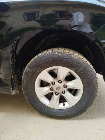 toyota-prado-tx-27-model-201117-big-13