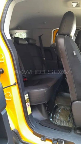 toyota-fj-cruiser-model-201218-big-13