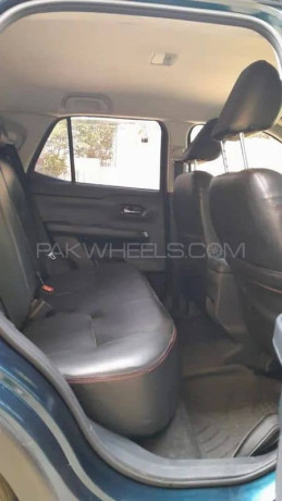daihatsu-rocky-z-model-201922-big-10