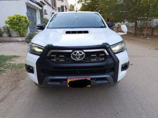 toyota-hilux-revo-g-28-model-2016