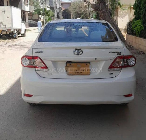 toyota-corolla-gli-16-vvti-model-2013-automatic-transmission-big-4
